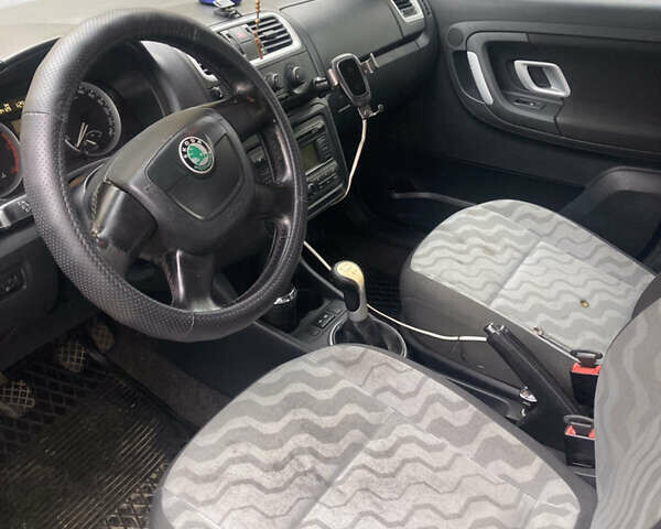 Синій Шкода Румстер, об'ємом двигуна 1.4 л та пробігом 334 тис. км за 2800 $, фото 13 на Automoto.ua