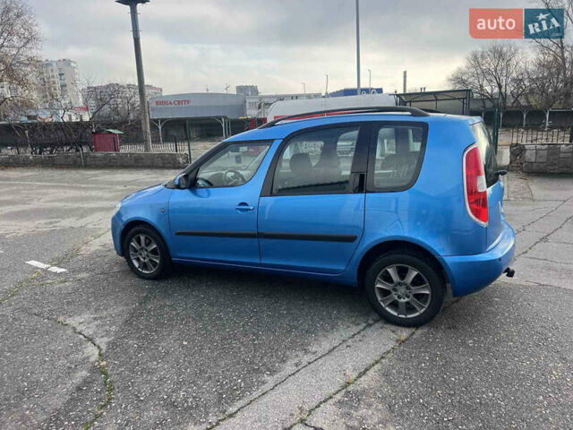 Синий Шкода Румстер, объемом двигателя 1.6 л и пробегом 210 тыс. км за 8950 $, фото 4 на Automoto.ua
