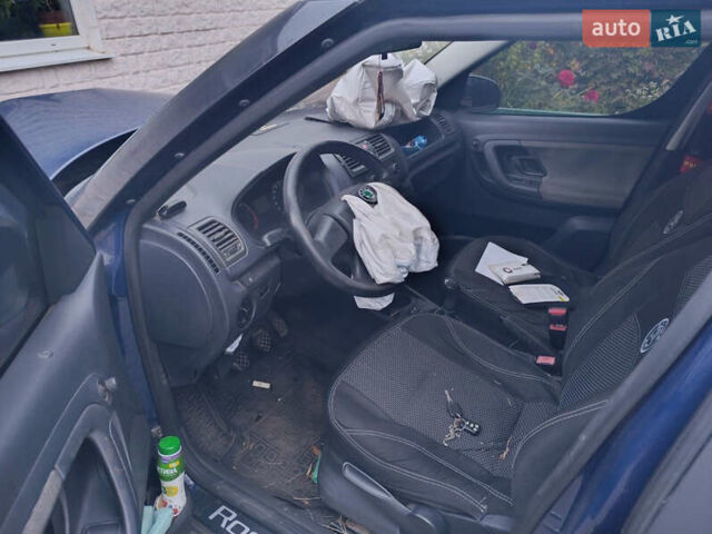 Синий Шкода Румстер, объемом двигателя 1.4 л и пробегом 300 тыс. км за 2000 $, фото 8 на Automoto.ua