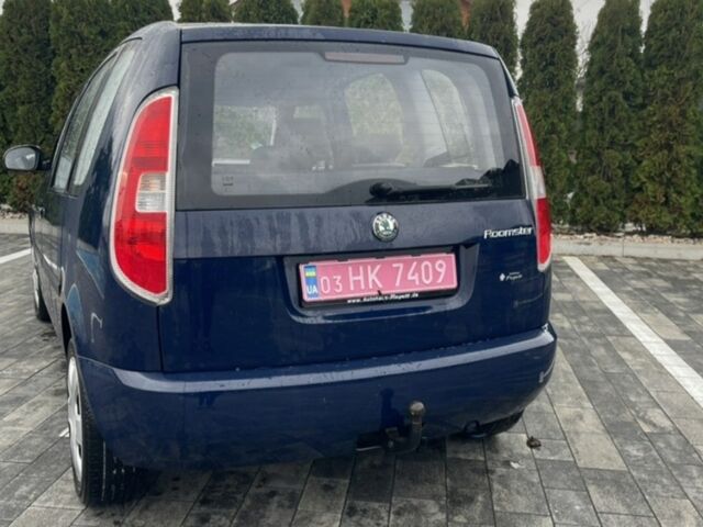 Синий Шкода Румстер, объемом двигателя 1.2 л и пробегом 230 тыс. км за 4500 $, фото 2 на Automoto.ua