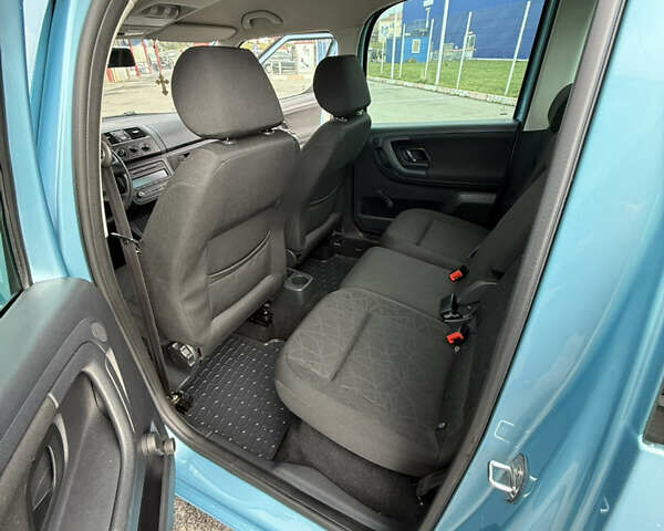 Синій Шкода Румстер, об'ємом двигуна 1.2 л та пробігом 180 тис. км за 6800 $, фото 7 на Automoto.ua