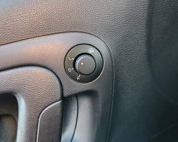 Синій Шкода Румстер, об'ємом двигуна 1.2 л та пробігом 228 тис. км за 5000 $, фото 11 на Automoto.ua