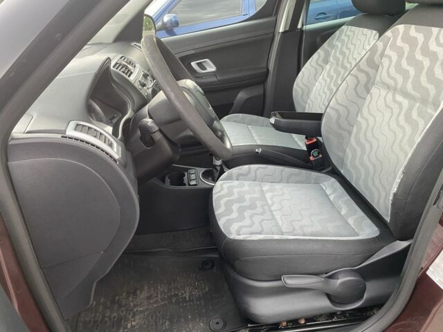 Синий Шкода Румстер, объемом двигателя 1.2 л и пробегом 143 тыс. км за 4950 $, фото 2 на Automoto.ua