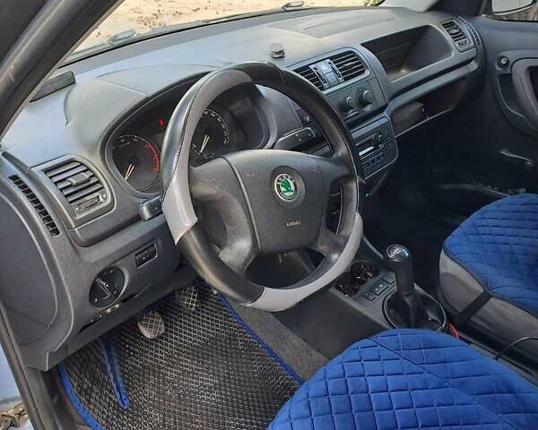 Синий Шкода Румстер, объемом двигателя 1.2 л и пробегом 205 тыс. км за 4600 $, фото 7 на Automoto.ua