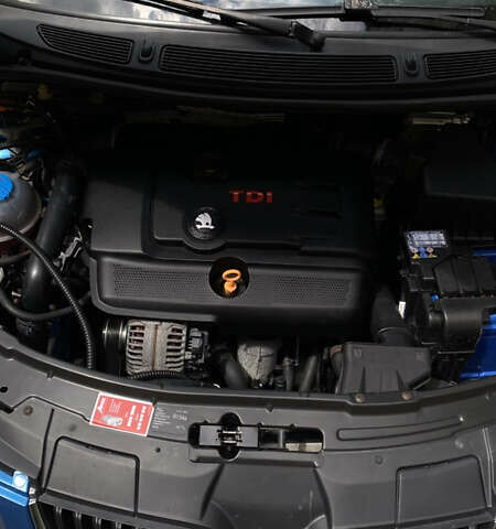 Синій Шкода Румстер, об'ємом двигуна 1.4 л та пробігом 335 тис. км за 4600 $, фото 17 на Automoto.ua