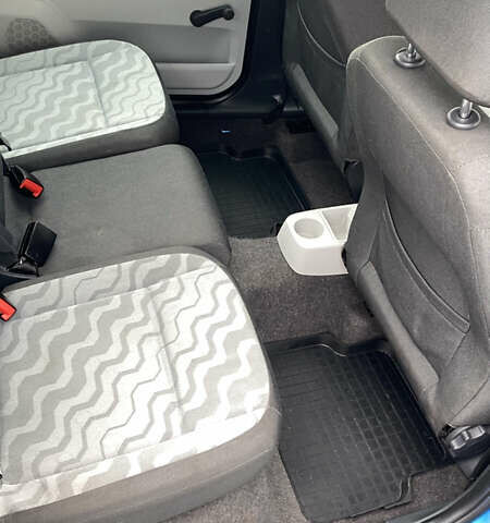 Синій Шкода Румстер, об'ємом двигуна 1.4 л та пробігом 335 тис. км за 4600 $, фото 8 на Automoto.ua