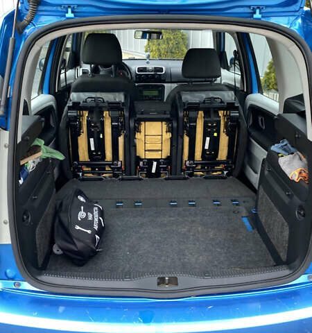 Синій Шкода Румстер, об'ємом двигуна 1.4 л та пробігом 335 тис. км за 4600 $, фото 12 на Automoto.ua