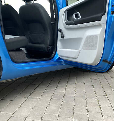 Синій Шкода Румстер, об'ємом двигуна 1.4 л та пробігом 335 тис. км за 4600 $, фото 7 на Automoto.ua