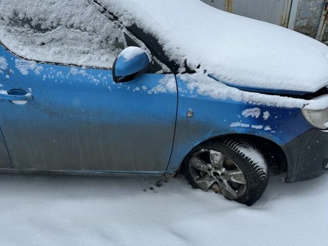 Синій Шкода Румстер, об'ємом двигуна 1.6 л та пробігом 300 тис. км за 2000 $, фото 2 на Automoto.ua