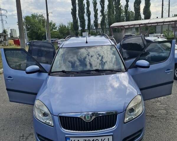 Синий Шкода Румстер, объемом двигателя 1.2 л и пробегом 222 тыс. км за 4450 $, фото 7 на Automoto.ua