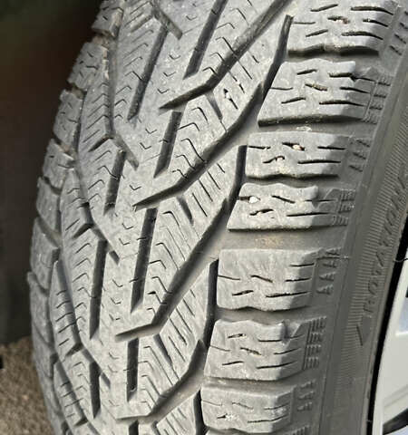 Синий Шкода Румстер, объемом двигателя 1.2 л и пробегом 383 тыс. км за 4700 $, фото 17 на Automoto.ua