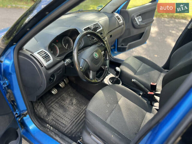 Синій Шкода Румстер, об'ємом двигуна 1.6 л та пробігом 220 тис. км за 5500 $, фото 6 на Automoto.ua