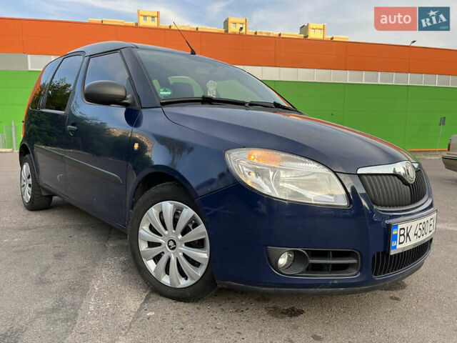 Синий Шкода Румстер, объемом двигателя 1.2 л и пробегом 383 тыс. км за 4700 $, фото 7 на Automoto.ua