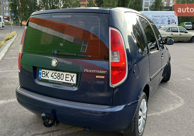 Синий Шкода Румстер, объемом двигателя 1.2 л и пробегом 383 тыс. км за 4700 $, фото 5 на Automoto.ua
