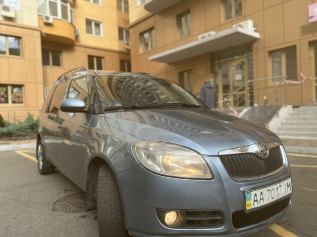 Синий Шкода Румстер, объемом двигателя 1.4 л и пробегом 286 тыс. км за 4300 $, фото 12 на Automoto.ua
