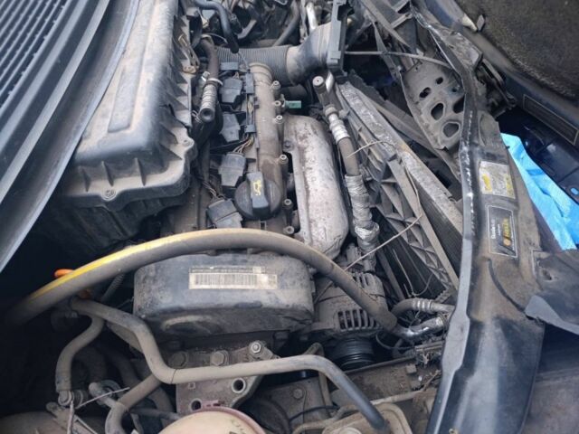 Синий Шкода Румстер, объемом двигателя 1.4 л и пробегом 300 тыс. км за 2000 $, фото 7 на Automoto.ua