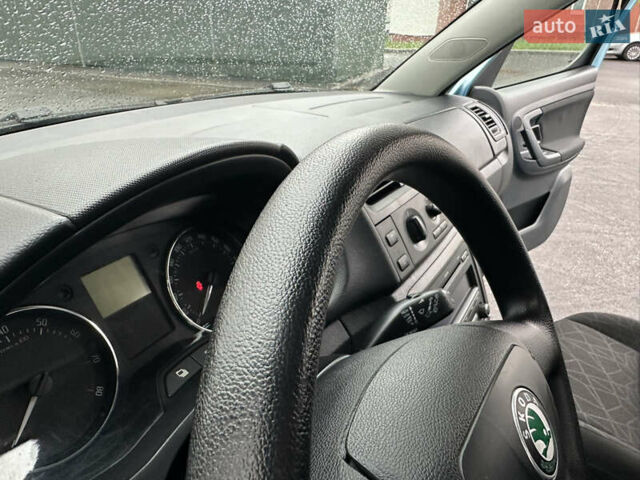 Синий Шкода Румстер, объемом двигателя 1.2 л и пробегом 180 тыс. км за 7199 $, фото 30 на Automoto.ua