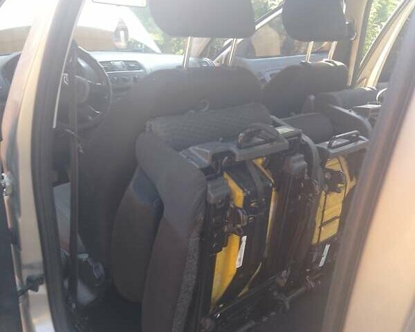 Шкода Румстер 2012 в Борщеве на Automoto.ua Синий Шкода Румстер, объемом двигателя 1.6 л и пробегом 245 тыс. км за 6100 $, фото 33 на Automoto.ua