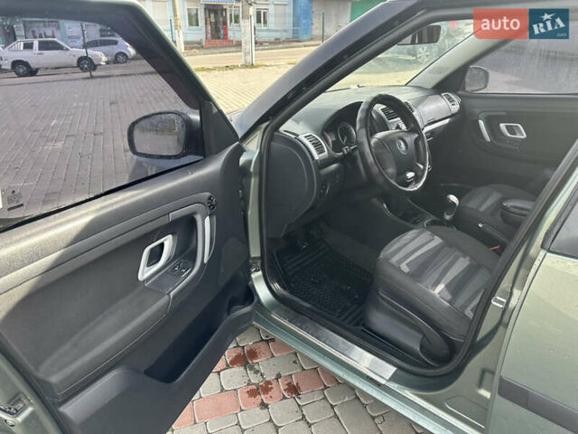 Шкода Румстер 2007 в Первомайск на Automoto.ua Зеленый Шкода Румстер, объемом двигателя 1.6 л и пробегом 287 тыс. км за 4800 $, фото 21 на Automoto.ua