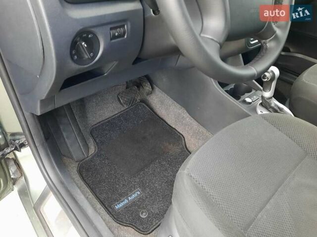 Зелений Шкода Румстер, об'ємом двигуна 1.6 л та пробігом 177 тис. км за 7100 $, фото 39 на Automoto.ua