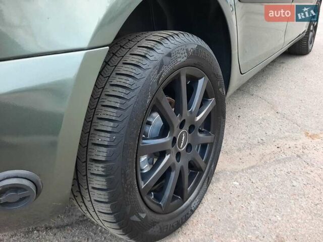 Зелений Шкода Румстер, об'ємом двигуна 1.6 л та пробігом 177 тис. км за 7100 $, фото 59 на Automoto.ua