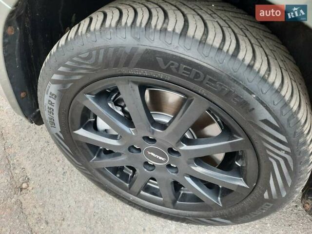 Зелений Шкода Румстер, об'ємом двигуна 1.6 л та пробігом 177 тис. км за 7100 $, фото 25 на Automoto.ua