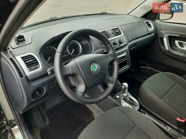 Зелений Шкода Румстер, об'ємом двигуна 1.6 л та пробігом 177 тис. км за 7100 $, фото 32 на Automoto.ua