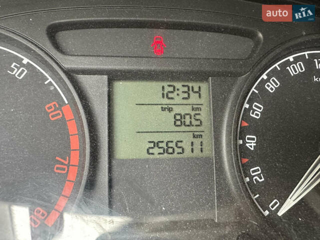 Зеленый Шкода Румстер, объемом двигателя 1.2 л и пробегом 256 тыс. км за 4200 $, фото 6 на Automoto.ua