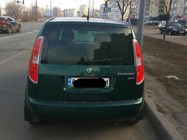 Зелений Шкода Румстер, об'ємом двигуна 0 л та пробігом 300 тис. км за 4450 $, фото 1 на Automoto.ua
