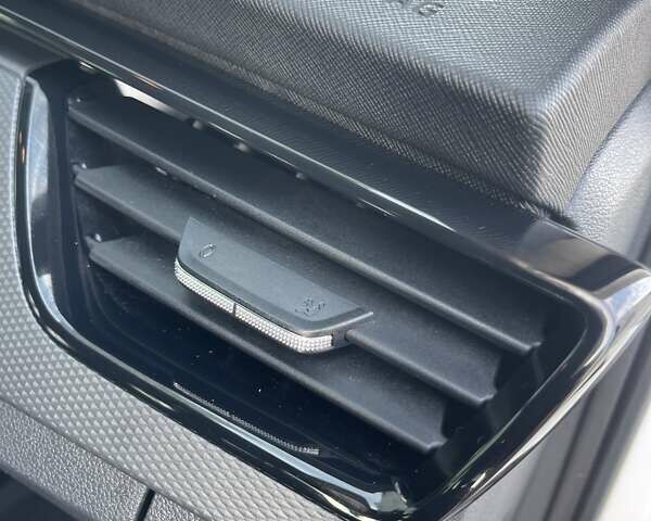 Белый Шкода Scala, объемом двигателя 1.6 л и пробегом 293 тыс. км за 12900 $, фото 33 на Automoto.ua