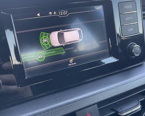 Белый Шкода Scala, объемом двигателя 1.6 л и пробегом 293 тыс. км за 12900 $, фото 57 на Automoto.ua