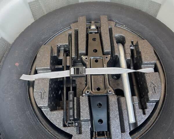 Белый Шкода Scala, объемом двигателя 1.6 л и пробегом 293 тыс. км за 12900 $, фото 51 на Automoto.ua