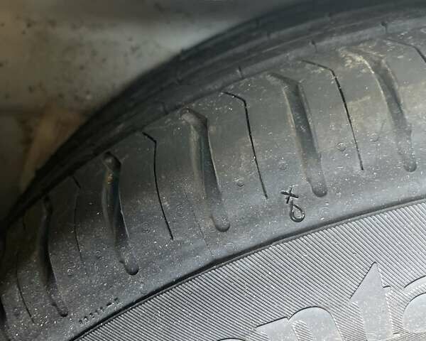 Белый Шкода Scala, объемом двигателя 1.6 л и пробегом 293 тыс. км за 12900 $, фото 53 на Automoto.ua