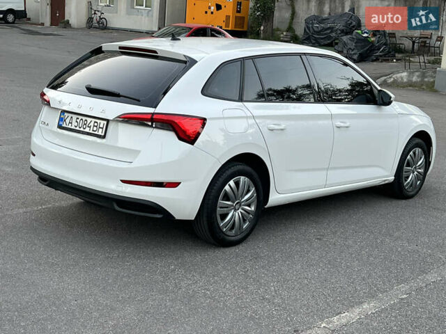 Білий Шкода Scala, об'ємом двигуна 1.6 л та пробігом 167 тис. км за 13999 $, фото 3 на Automoto.ua