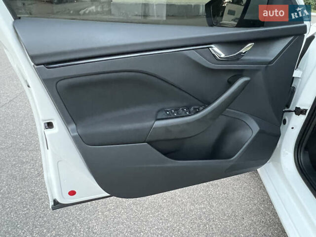 Білий Шкода Scala, об'ємом двигуна 1.6 л та пробігом 167 тис. км за 13999 $, фото 24 на Automoto.ua