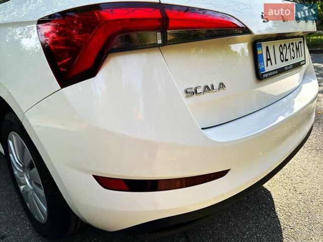 Белый Шкода Scala, объемом двигателя 1.6 л и пробегом 130 тыс. км за 14000 $, фото 20 на Automoto.ua