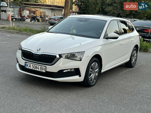 Білий Шкода Scala, об'ємом двигуна 1.6 л та пробігом 167 тис. км за 13999 $, фото 1 на Automoto.ua
