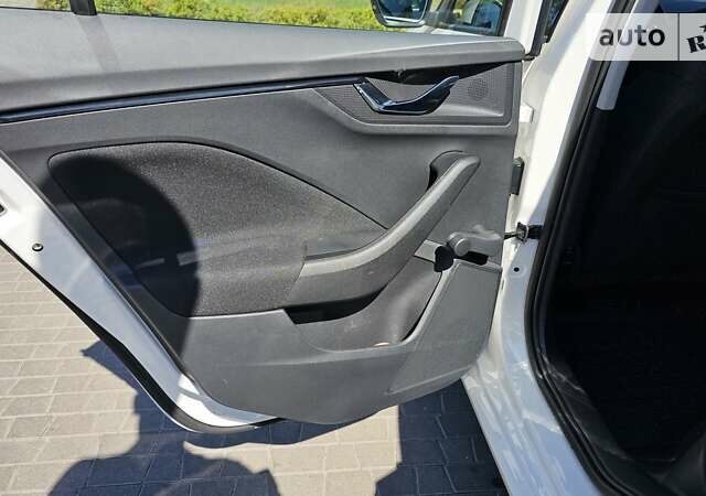 Білий Шкода Scala, об'ємом двигуна 1.6 л та пробігом 16 тис. км за 19500 $, фото 13 на Automoto.ua