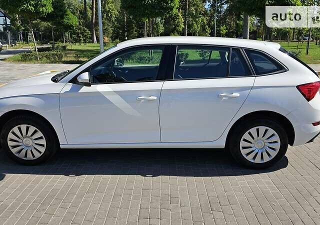 Білий Шкода Scala, об'ємом двигуна 1.6 л та пробігом 16 тис. км за 19500 $, фото 7 на Automoto.ua