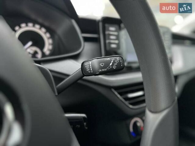 Чорний Шкода Scala, об'ємом двигуна 1.6 л та пробігом 76 тис. км за 15800 $, фото 20 на Automoto.ua