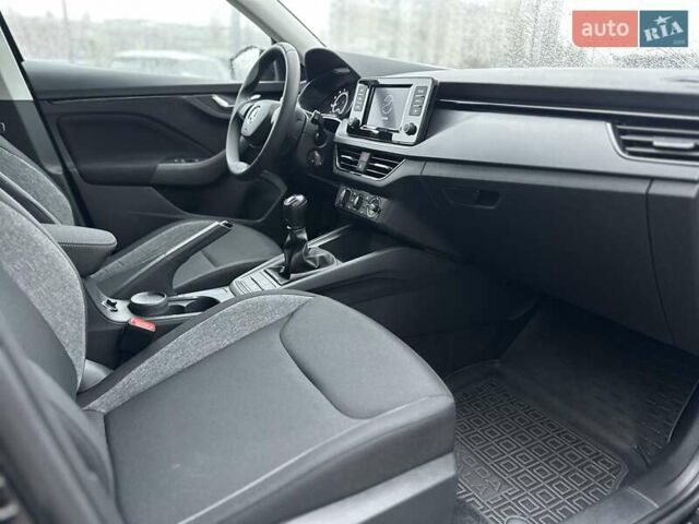 Чорний Шкода Scala, об'ємом двигуна 1.6 л та пробігом 76 тис. км за 15800 $, фото 10 на Automoto.ua