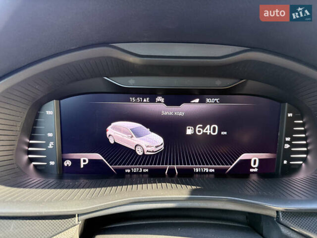 Чорний Шкода Scala, об'ємом двигуна 1.6 л та пробігом 191 тис. км за 17900 $, фото 17 на Automoto.ua