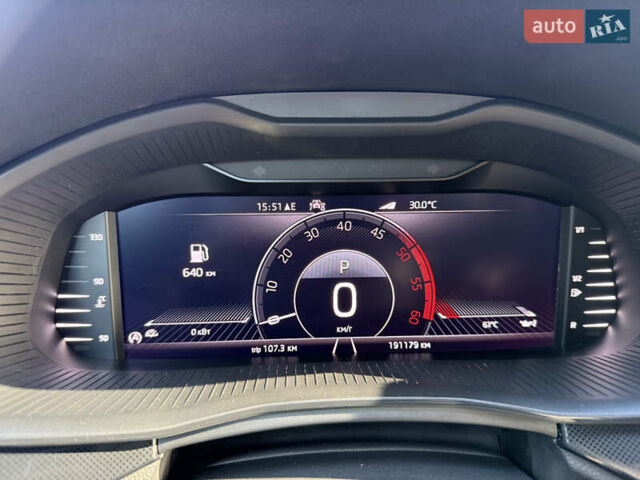 Чорний Шкода Scala, об'ємом двигуна 1.6 л та пробігом 191 тис. км за 17900 $, фото 18 на Automoto.ua