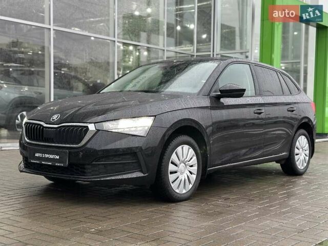 Чорний Шкода Scala, об'ємом двигуна 1.6 л та пробігом 76 тис. км за 15800 $, фото 8 на Automoto.ua