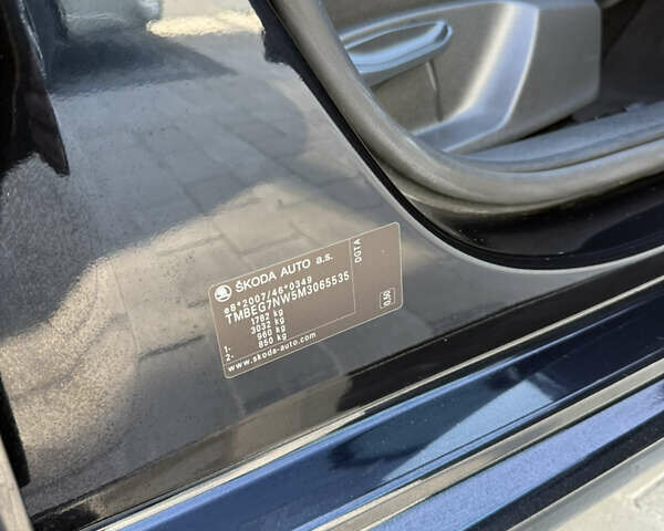 Чорний Шкода Scala, об'ємом двигуна 1.6 л та пробігом 191 тис. км за 17900 $, фото 41 на Automoto.ua