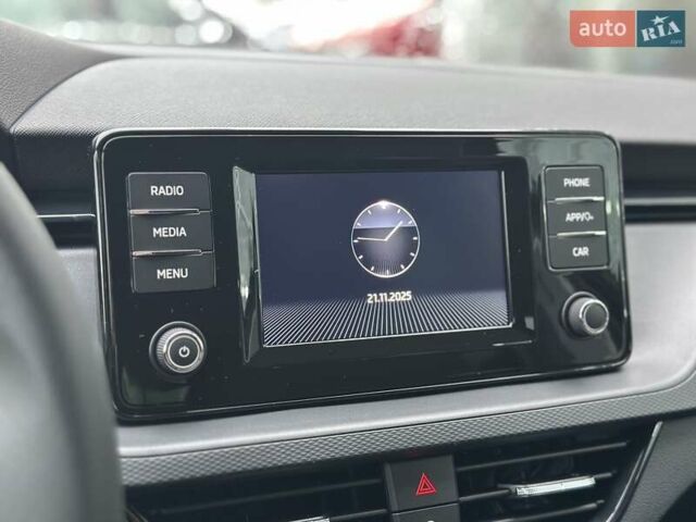 Чорний Шкода Scala, об'ємом двигуна 1.6 л та пробігом 76 тис. км за 15800 $, фото 23 на Automoto.ua