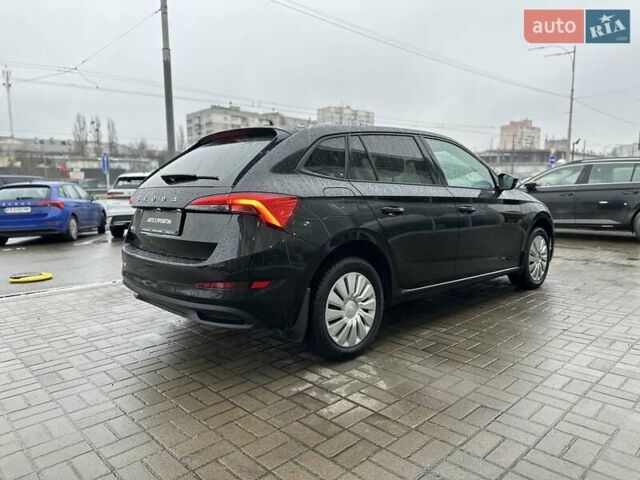 Чорний Шкода Scala, об'ємом двигуна 1.6 л та пробігом 76 тис. км за 15800 $, фото 5 на Automoto.ua