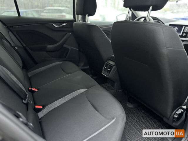Черный Шкода Scala, объемом двигателя 1.6 л и пробегом 76 тыс. км за 15800 $, фото 9 на Automoto.ua