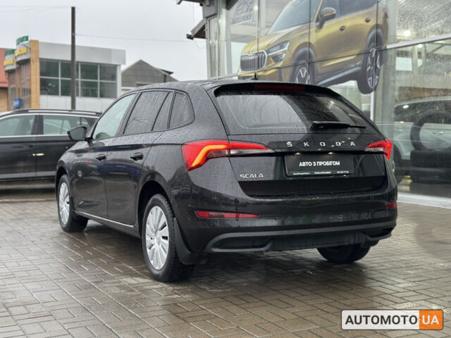 Черный Шкода Scala, объемом двигателя 1.6 л и пробегом 76 тыс. км за 15800 $, фото 8 на Automoto.ua