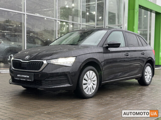 Черный Шкода Scala, объемом двигателя 1.6 л и пробегом 76 тыс. км за 15800 $, фото 4 на Automoto.ua